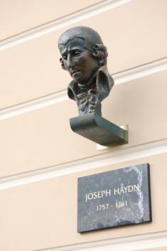 Haydnův dům - odhalení busty